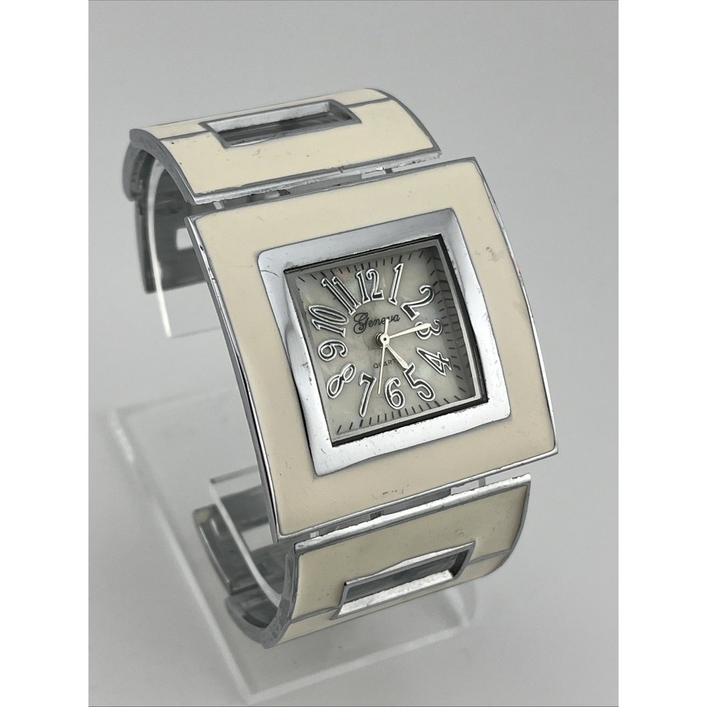 Geneva Watch Women 41mm White‎ Enamel Hinge Bangle Band- New Battery